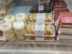 -吉新利亚咖啡烘焙店(步步高店)