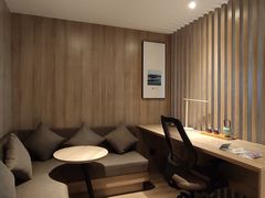 -长沙省政府地铁站亚朵酒店