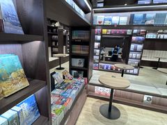 -钟书阁(群光广场店)