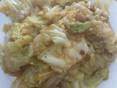 蛤肉爆卷心菜-小叶大馅饺子城