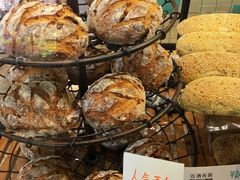 -Dough&Joe团憩(瑞虹天地月亮湾店)