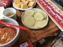 -城墙拐拐火锅(三峡广场黑金冠店)