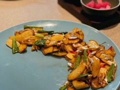 野芫荽炒牛肝菌-半山腰·云南菜(侨福芳草地店)