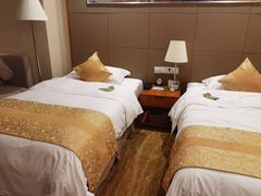 -无锡鼎尚皇冠酒店