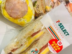 -7-ELEVEn(青岛汇泉商业广场店)