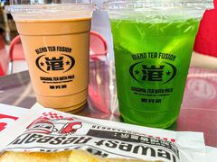 -港究茶·冠军丝袜奶茶(皇庭广场店)
