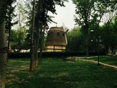 -月亮河温泉度假酒店