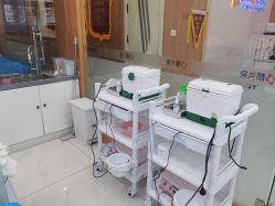 -靓芙泉专研痘痘肌