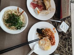 -武汉五月花大酒店(武昌火车站中南路地铁站店)