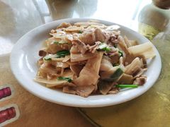 -红炎炎农家菜老字号(金水台店)