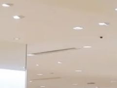 -优衣库(上海虹口龙之梦店)