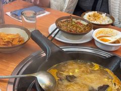 -黔三一夺夺粉酸汤火锅(百信店)