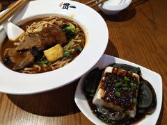 -贯一台湾牛肉面(八一七中路店)