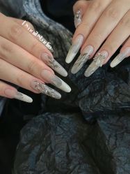-M·X Nail日式美甲美睫