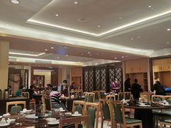 -广州中心皇冠假日酒店·百粤楼