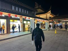 -慈城服务区-停车场