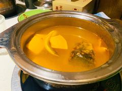 酸辣锅底-一叶一世界•素食餐厅(环球中心店)