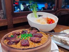 腊味蒸饭-乔街深夜食堂·小龙虾·高压锅生蚝(杭州总店)