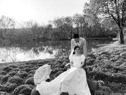 -雪中彩影婚纱摄影·微光艺术中心