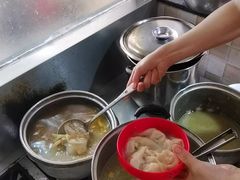 -继红顺河抄手名小吃