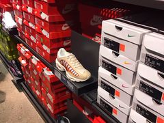 -NIKE上海青浦优选体验店