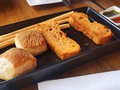 餐前面包蒜黄油-安妮意大利餐厅(国贸店)