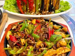 -锅哥东北铁锅炖(幸福店)