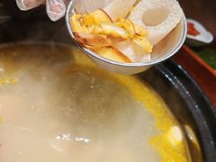 -一朵菌·野生菌探索家火锅(南亚店)