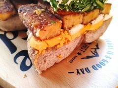 -Catch Bagel(芳草地店)