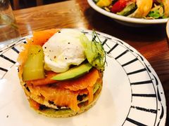 三文鱼水波蛋松饼-AFS Cafe & Canteen(闽江二路店)