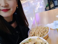 -舟舟刮凉粉