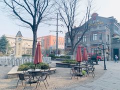 -川渝窈妹纸包鱼·齐齐哈尔烤肉