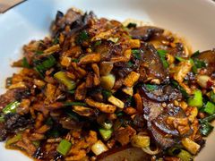 干豆角炒土猪肉-老湘亲·品鉴湘菜(湖里店)