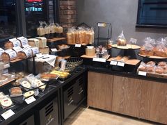 -皇冠幸福里动物奶油生日蛋糕(万达店)