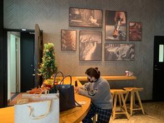 -星巴克(广州南站A18检票口楼上)