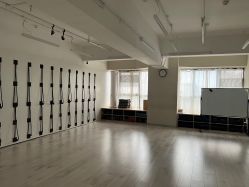 -OM瑜伽教练培训学院