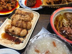 -爆炸头阿姨小四川正宗川味小吃(无任何分店)