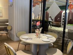 大堂-必胜客(WOW中心城店)