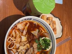 -鑫花溪牛肉米粉(广电传媒店)