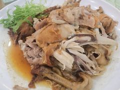 -鹏城人家海鲜酒家·23年老字号(较场尾店)