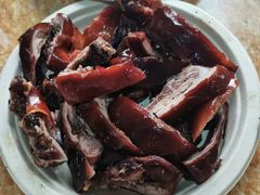 -黄记四更烤乳猪店