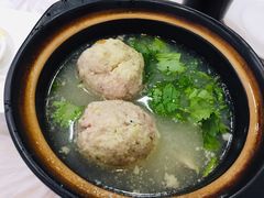 蟹粉狮子头-溱湖八鲜菜馆
