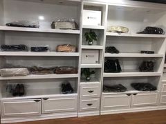 -IRENCE伊琳丝奢侈品皮具护理(二手鉴定世界广场店)