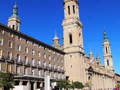 -皮拉尔圣母圣殿主教座堂