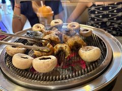 -围炉肉舍•炭烤活鳗•丹东海鲜烤肉(步行街店)