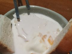 -云海肴·汽锅鸡·云南菜(天山百盛优客店)