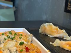 -铭牛烧肉·和牛海鲜自助(高新月牙湖店)