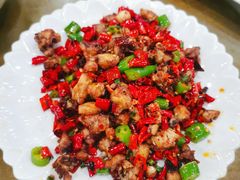 辣子鸡丁-巴蜀飘香川菜馆(无锡大饭东湖滨路酒吧街店)