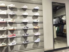 -NIKE品牌体验店(南京东路店)