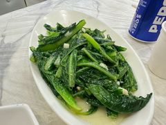 -江城燕子大排档(江汉路步行街店)